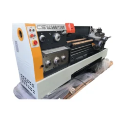 BOCHI CS6250C heavy duty conventional lathe machine 105mm large spindle bore metal turning