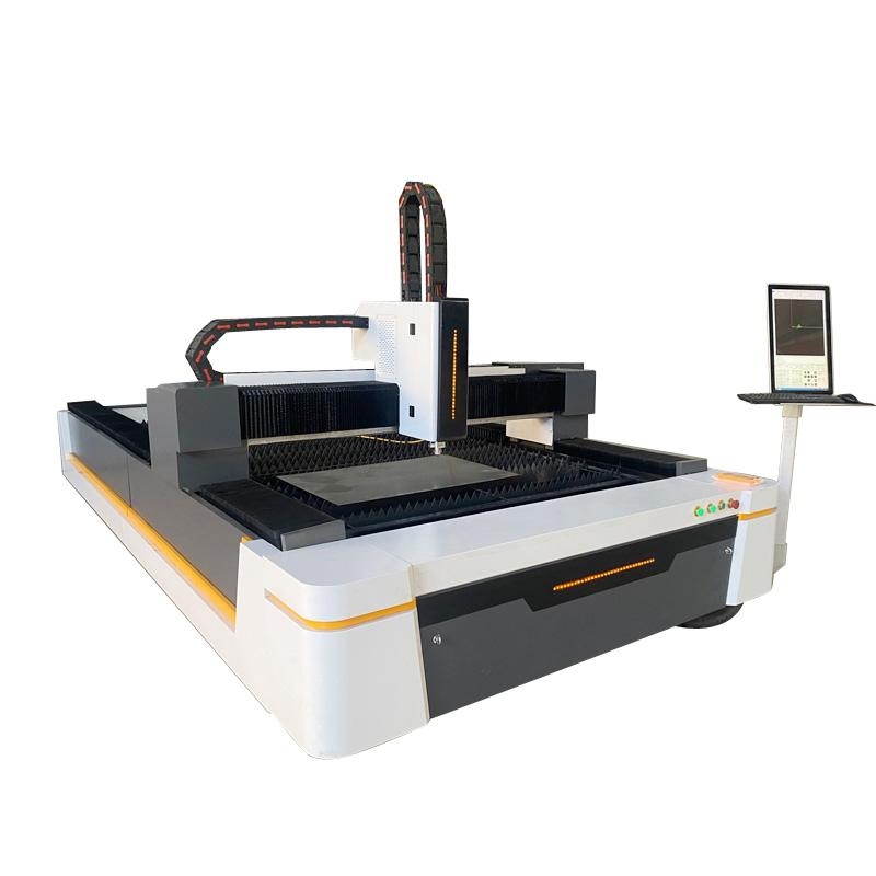 L1530-3000W fiber laser cutting machine with CNC Raytools cutting head